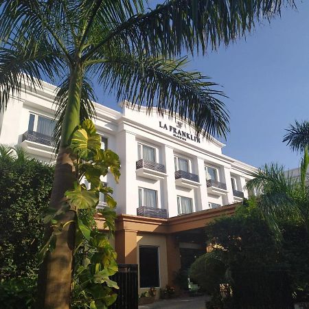 La Franklin Hotel Бхубанешвар Екстериор снимка