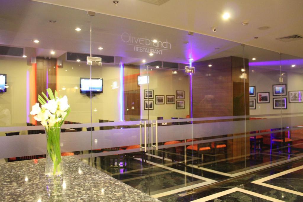 La Franklin Hotel Бхубанешвар Екстериор снимка