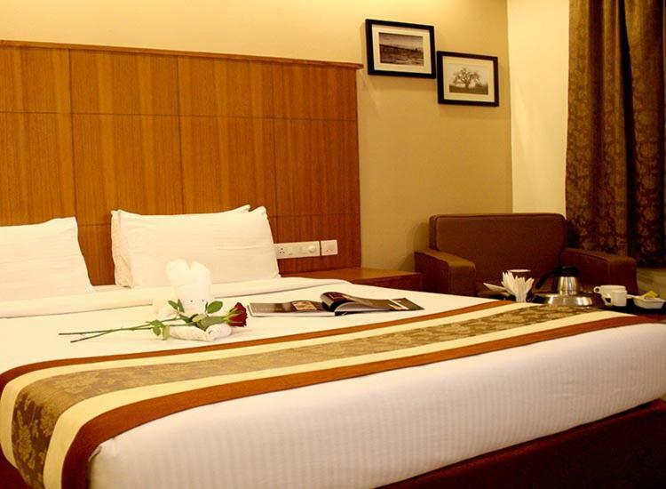 La Franklin Hotel Бхубанешвар Екстериор снимка